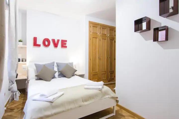 Bright & Spacious- City Center- 2Rooms-2Bathrooms Madrid Exterior photo
